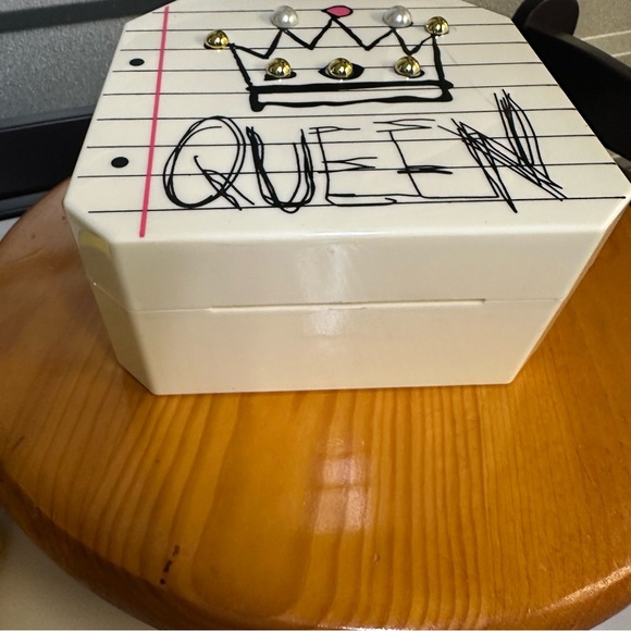 Crown Design Mini Bag - Cream and Black‎ - Picture 7 of 8